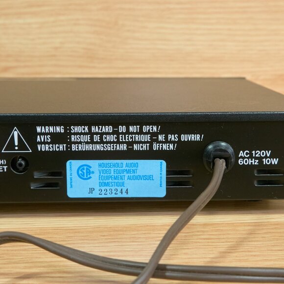 Akai AT-A301 Quartz Synthesizer AM/FM Receiver Tuner, Tested and Working - Picture 8 of 8